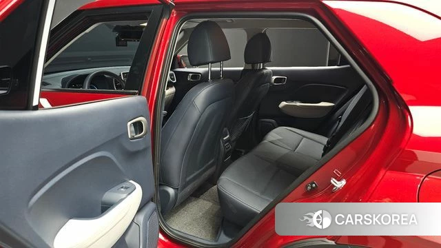 Hyundai Venue 2025 Красный из Кореи, фото 3
