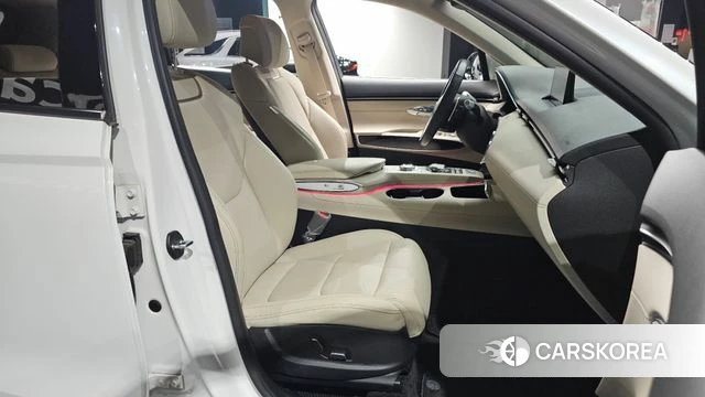 Genesis GV70 2022 Белый из Кореи, фото 3