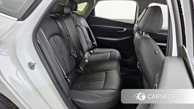 Hyundai Sonata D Edge Hybrid (DN8) 2023 Белый из Кореи, фото 3