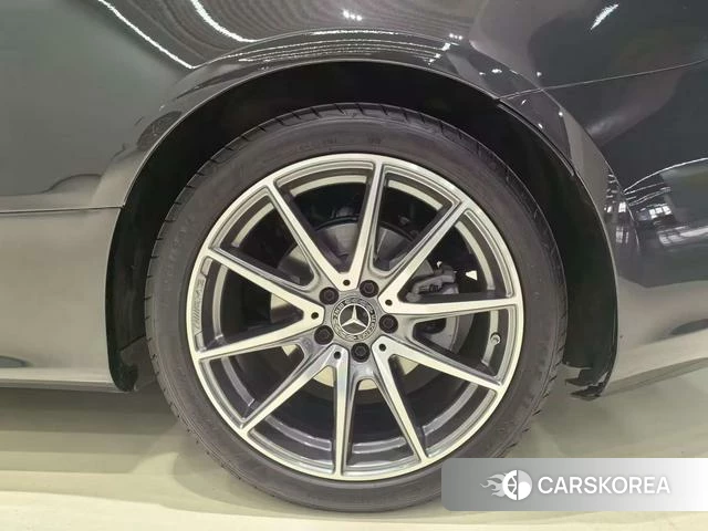 Mercedes-Benz E-class (imported) 2024 Темно-серый из Китая, фото 3