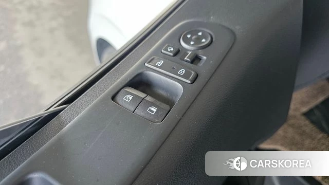 Hyundai Staria 2021 Белый из Кореи, фото 3