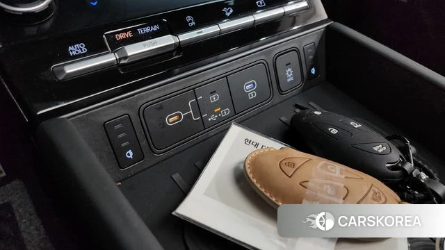 Hyundai Santa Fe (MX5) 2024 Черный из Кореи, фото 3