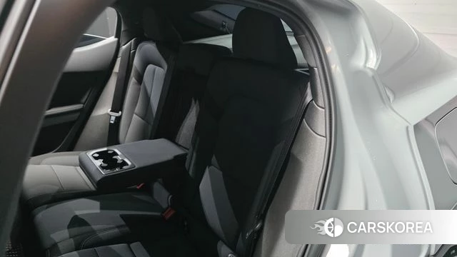 Polestar Polestar 2 2025 Серебристо-серый из Кореи, фото 3