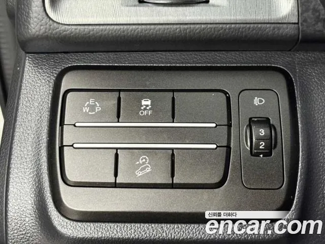 Ssangyong Tivoli Armor 2018 Белый из Кореи, фото 3