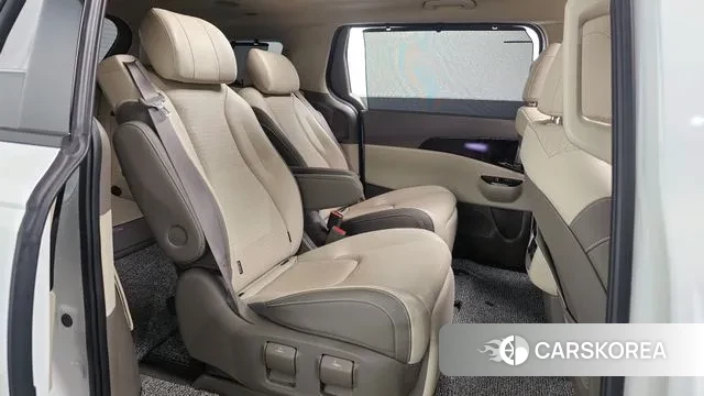 Kia Carnival 4th generation 2023 Белый из Кореи, фото 3