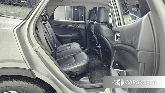 Kia Sportage 5th Generation 2021 Серебристо-серый из Кореи, фото 3