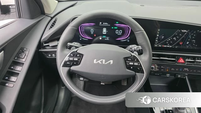 Kia Di Ol Nu Niro 2024 Белый из Кореи, фото 3