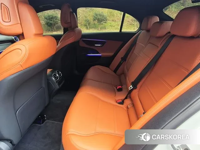 Mercedes-Benz C-Class W206 2025 Белый из Кореи, фото 3