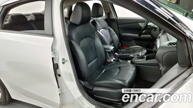 Kia Come New K3 2020 Белый из Кореи, фото 3