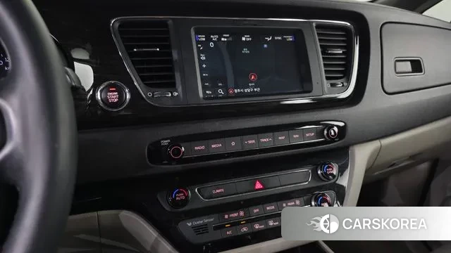 Kia The New Carnival 2019 Серый из Кореи, фото 3