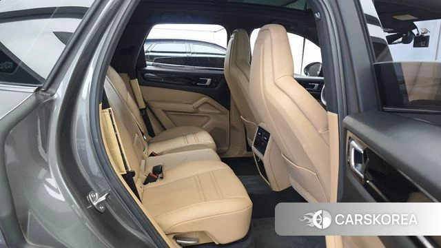 Porsche Cayenne (PO536) 2019 Серый из Кореи, фото 3