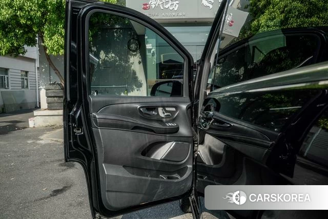 Mercedes-Benz V-class id 4219764 из Китая 3