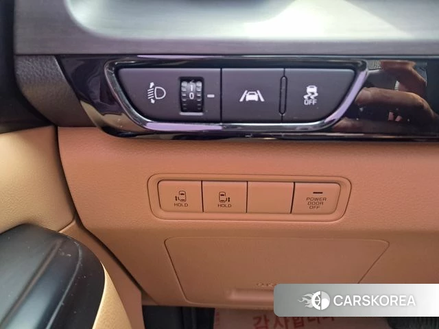 Kia Carnival 4th generation 2021 Жемчужный цвет из Кореи, фото 3