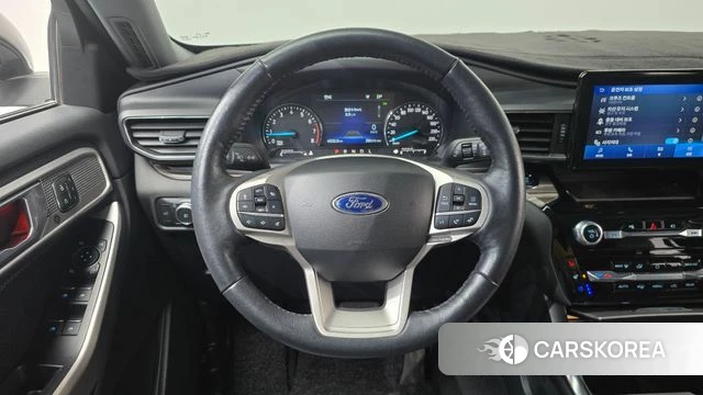 Ford Explorer 6th Generation 2022 Белый из Кореи, фото 3