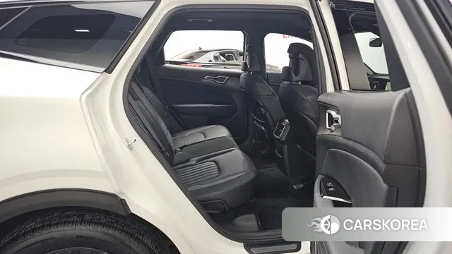Kia Sportage 5th Generation 2024 Белый из Кореи, фото 3