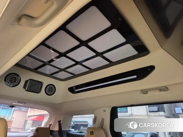 Kia Carnival 4th generation 2023 Белый из Кореи, фото 3