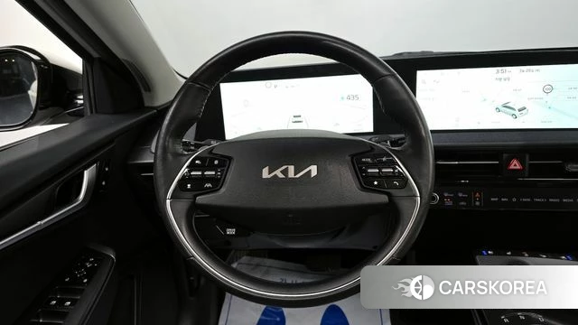 Kia EV6 2022 Серебристо-серый из Кореи, фото 3