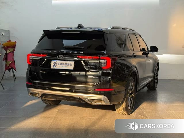 Ford Explorer 2024 Черный из Китая, фото 3