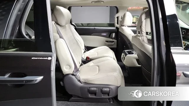 Kia Carnival 4th generation 2021 Серый из Кореи, фото 3
