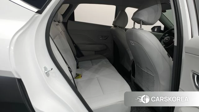 Hyundai Kona Hybrid (SX2) 2025 Белый из Кореи, фото 3