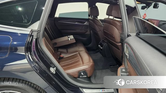 BMW 6 Series GT (G32) 2021 Черный из Кореи, фото 3