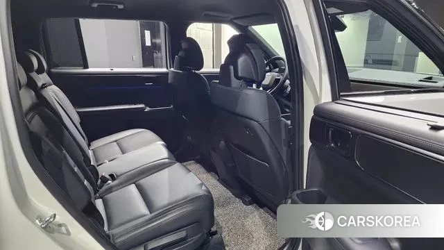 Hyundai Santa Fe (MX5) 2023 Белый из Кореи, фото 3