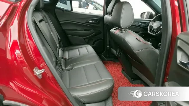 Chevrolet (GM Daewoo) Trax Crossover 2023 Красный из Кореи, фото 3