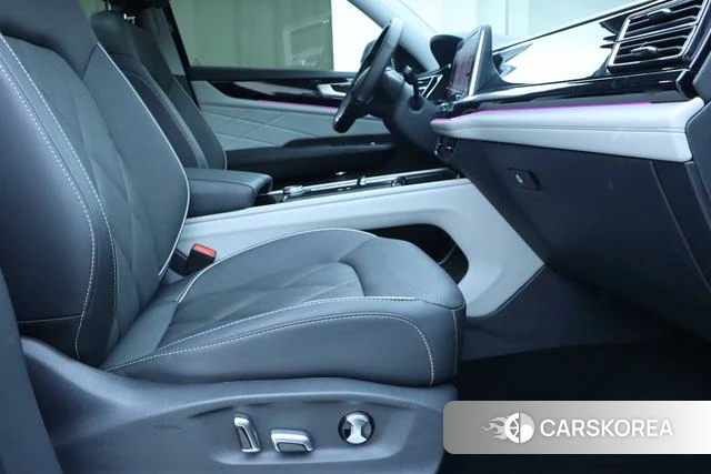 Volkswagen Tourang 2023 Черный из Китая, фото 3