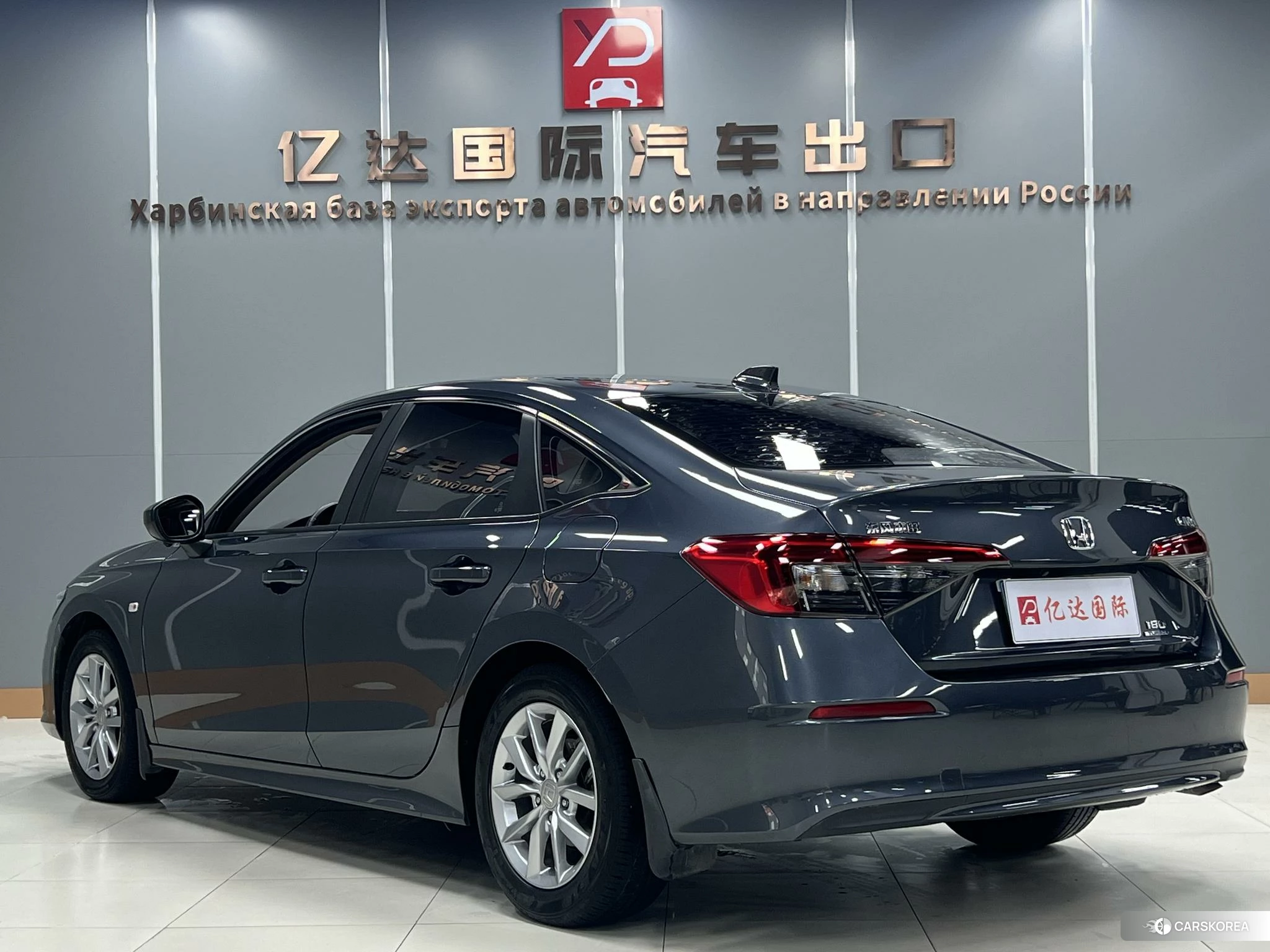 Honda Civic 2021 Темно-серый из Китая, фото 3