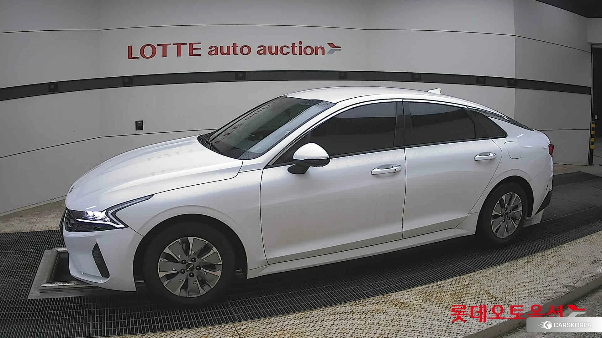 Kia K5 Hybrid 2023 Snow White Pearl (optional) из Кореи, фото 3