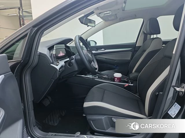 Volkswagen Golf 2022 Темно-серый из Китая, фото 3