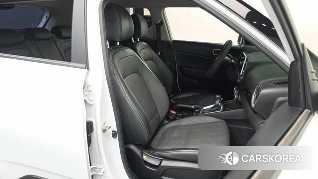 Hyundai Venue 2019 Белый из Кореи, фото 3