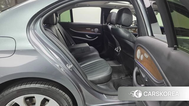 Mercedes-Benz E-Class W213 2020 Серый из Кореи, фото 3