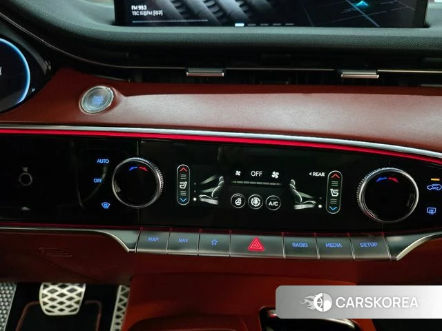 Genesis GV70 2021 Белый из Кореи, фото 3