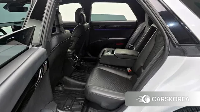 Hyundai Grandeur Hybrid (GN7) 2023 Белый из Кореи, фото 3