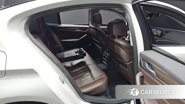 BMW 5 Series (G30) 2020 Белый из Кореи, фото 3