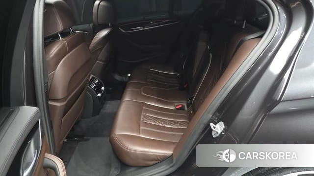 BMW 5 Series (G30) 2019 Серый из Кореи, фото 3