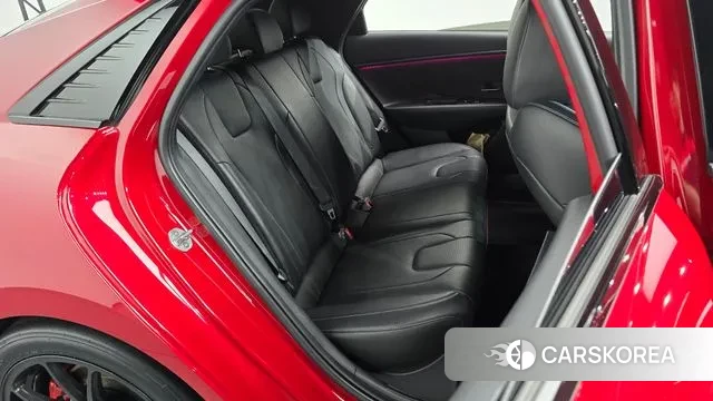 Hyundai Avante (CN7) 2022 Красный из Кореи, фото 3