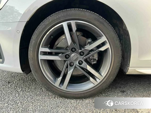 Audi A4L 2021 Белый из Китая, фото 3