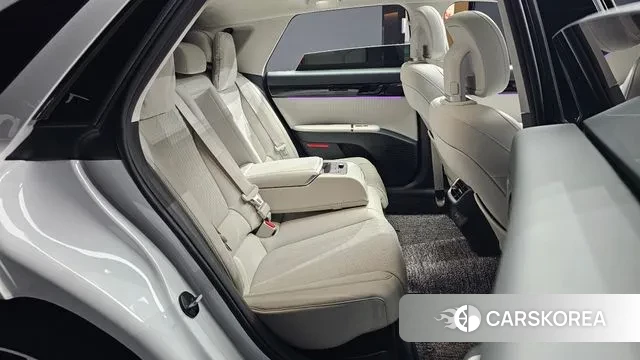 Hyundai Grandeur Hybrid (GN7) 2023 Белый из Кореи, фото 3