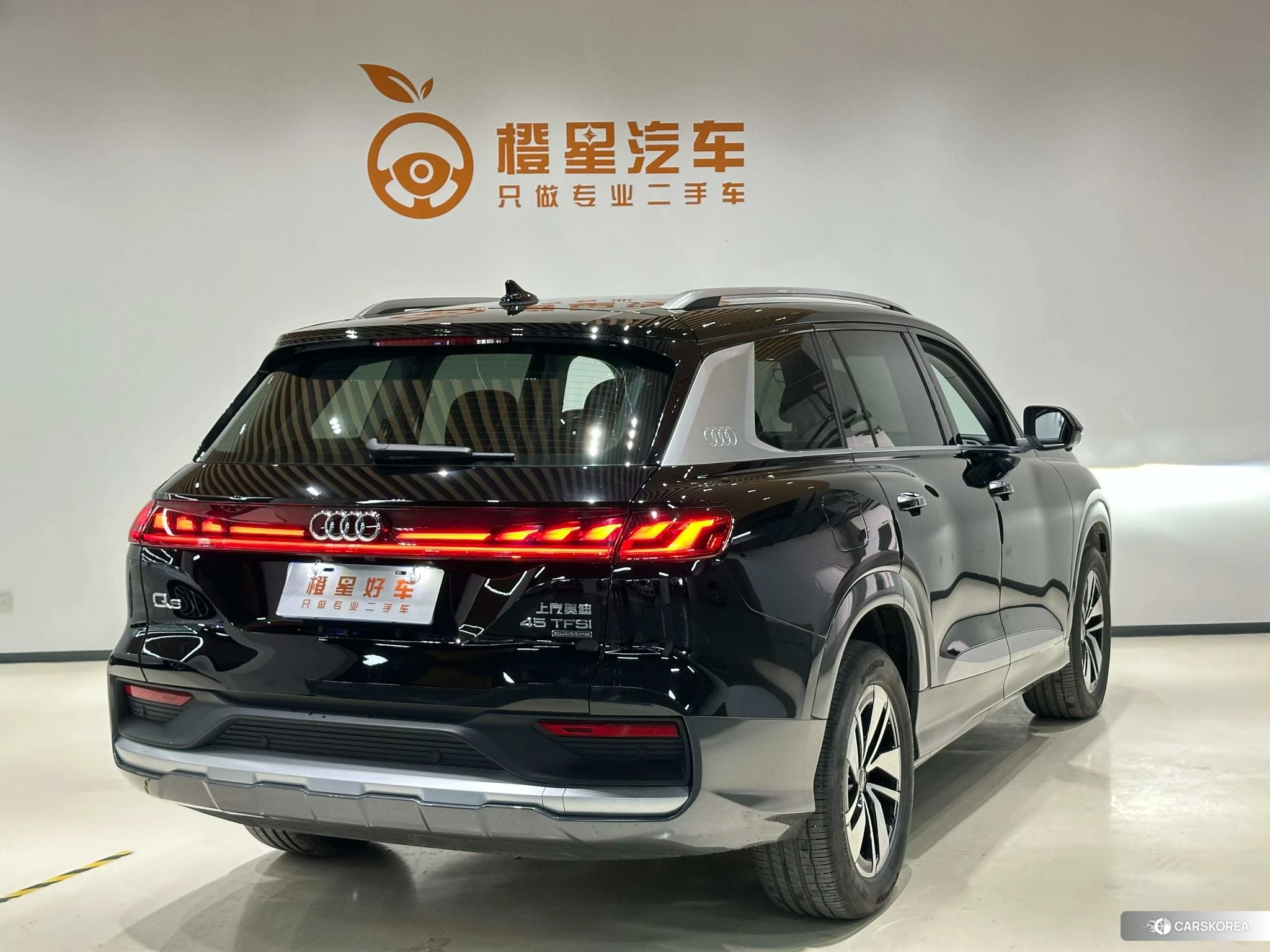 Audi Q6 2023 Черный из Китая, фото 3