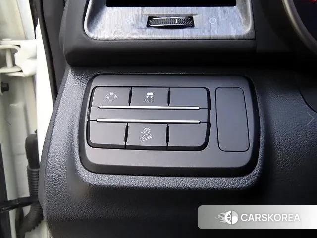 Ssangyong Tivoli Armor 2018 Белый из Кореи, фото 3