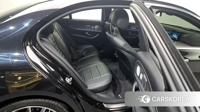 Mercedes-Benz E-Class W213 2021 Черный из Кореи, фото 3