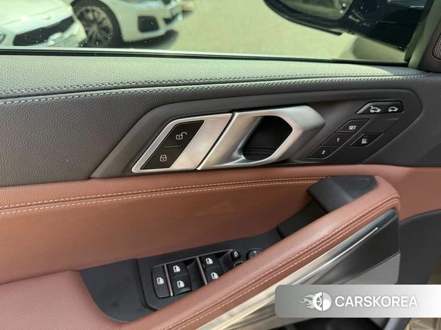 BMW X6 (G06) 2020 Коричневый из Кореи, фото 3