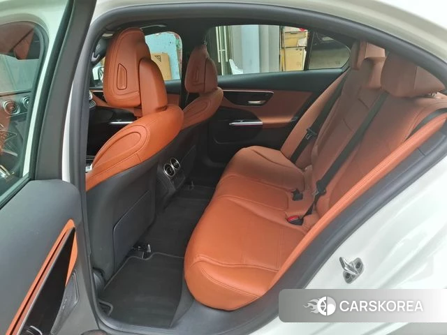 Mercedes-Benz C-Class W206 2025 Белый из Кореи, фото 3