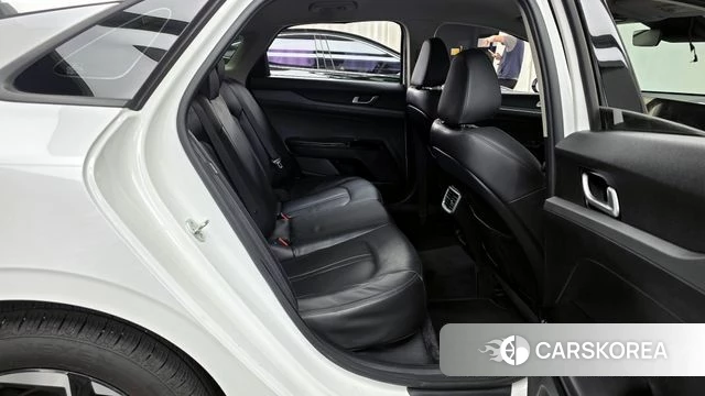 Kia The New K5 3rd generation 2024 Белый из Кореи, фото 3