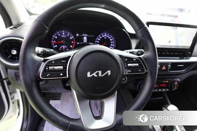 Kia The New K3 2nd generation 2022 Белый из Кореи, фото 3