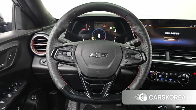 Chevrolet (GM Daewoo) Trax Crossover 2024 Черный из Кореи, фото 3