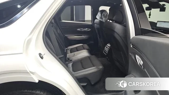 Genesis GV70 2022 Белый из Кореи, фото 3