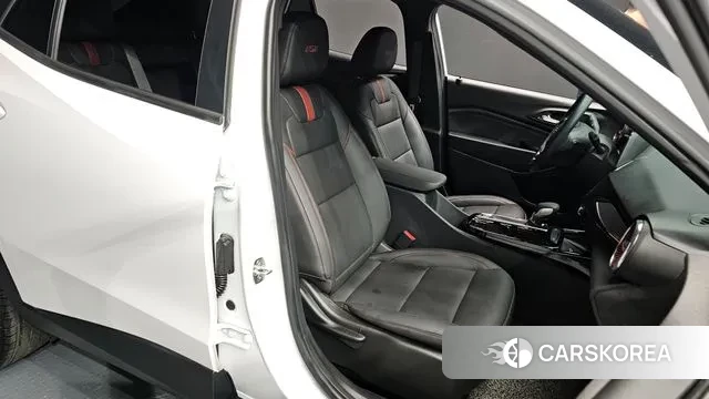 Chevrolet (GM Daewoo) Trax Crossover 2023 Белый из Кореи, фото 3